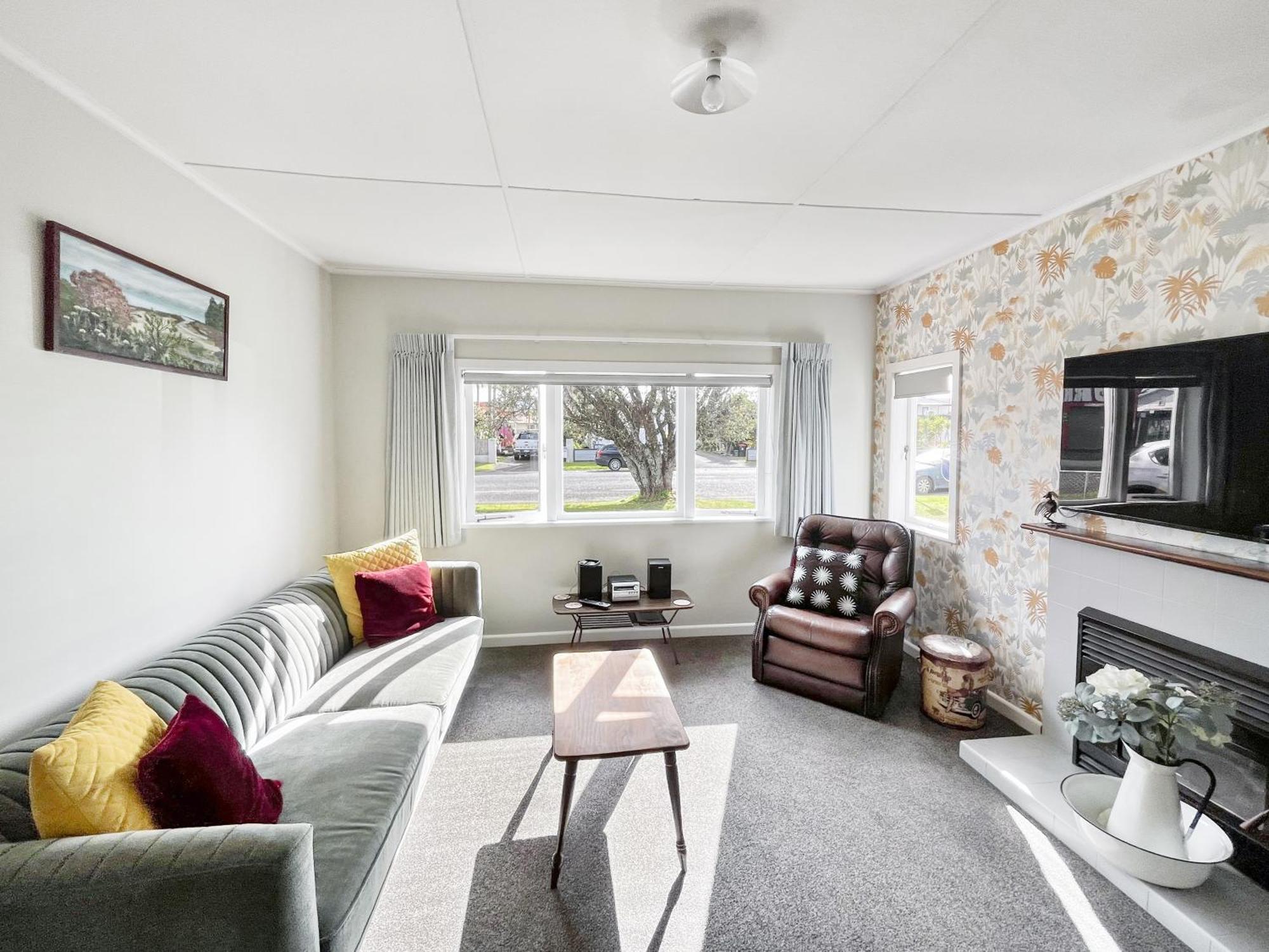 Blue Bach - Location Location Location! Whitianga
